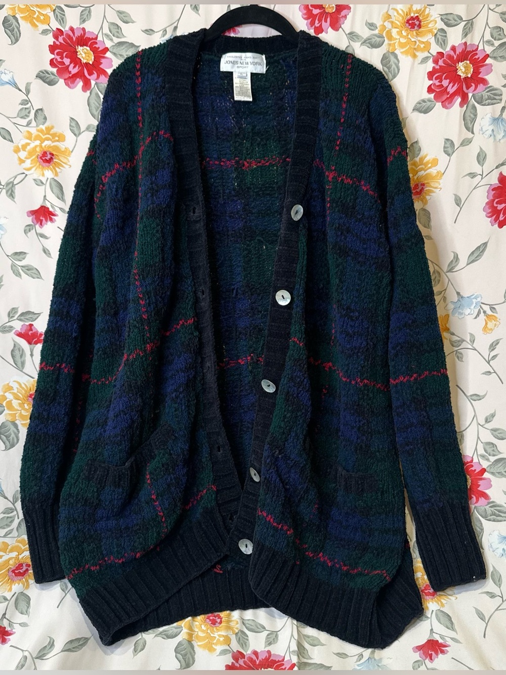 JONES NEW YORK- VINTAGE- EXCLUSIVE HAND KNIT PLAID CARDIGAN WITH POCKETS SIZE L